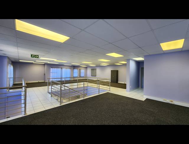 1,551M² WAREHOUSE TO LET IN SPARTAN